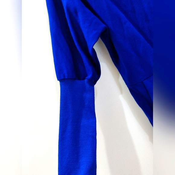 Stylish blue dress - Picture 2 of 5